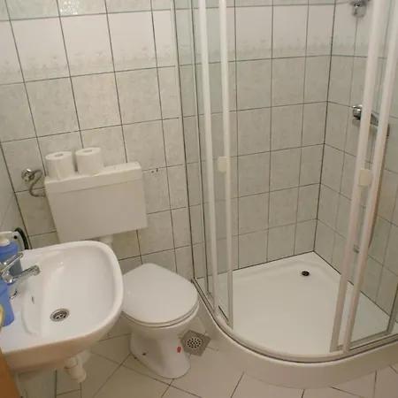 With A Parking Space - 5237 شقة